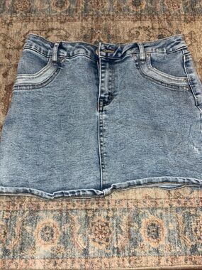 Tractr Denim Skirt in Light Blue Wash